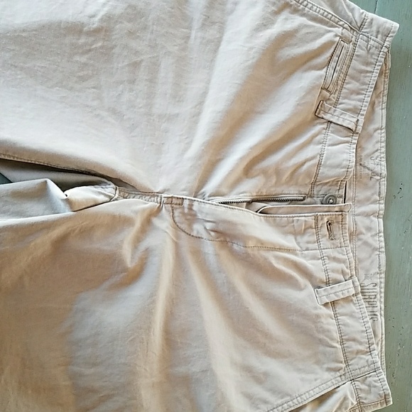 Gap khaki. Size 34x32. - Picture 1 of 4